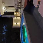 Charmy Petra With Pool Lägenhet *