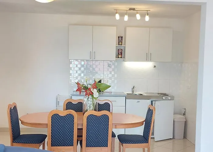 Apartamento Charmy Petra With Pool