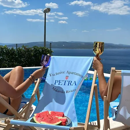 Apartament Charmy Petra With Pool